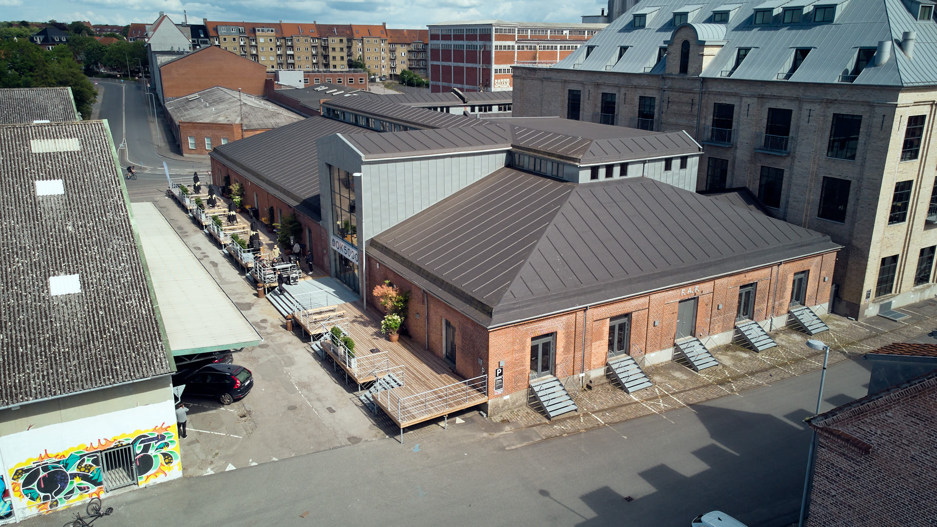 venue-img
