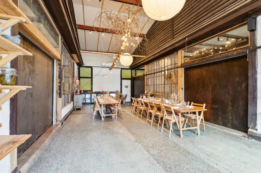 venue-img