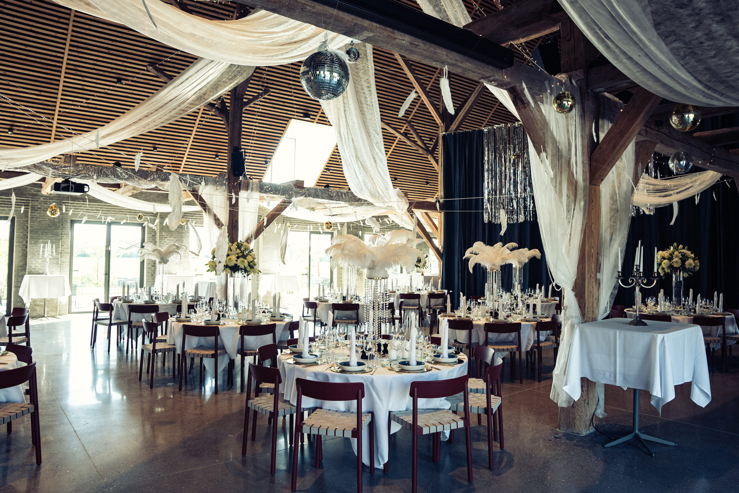 venue-img