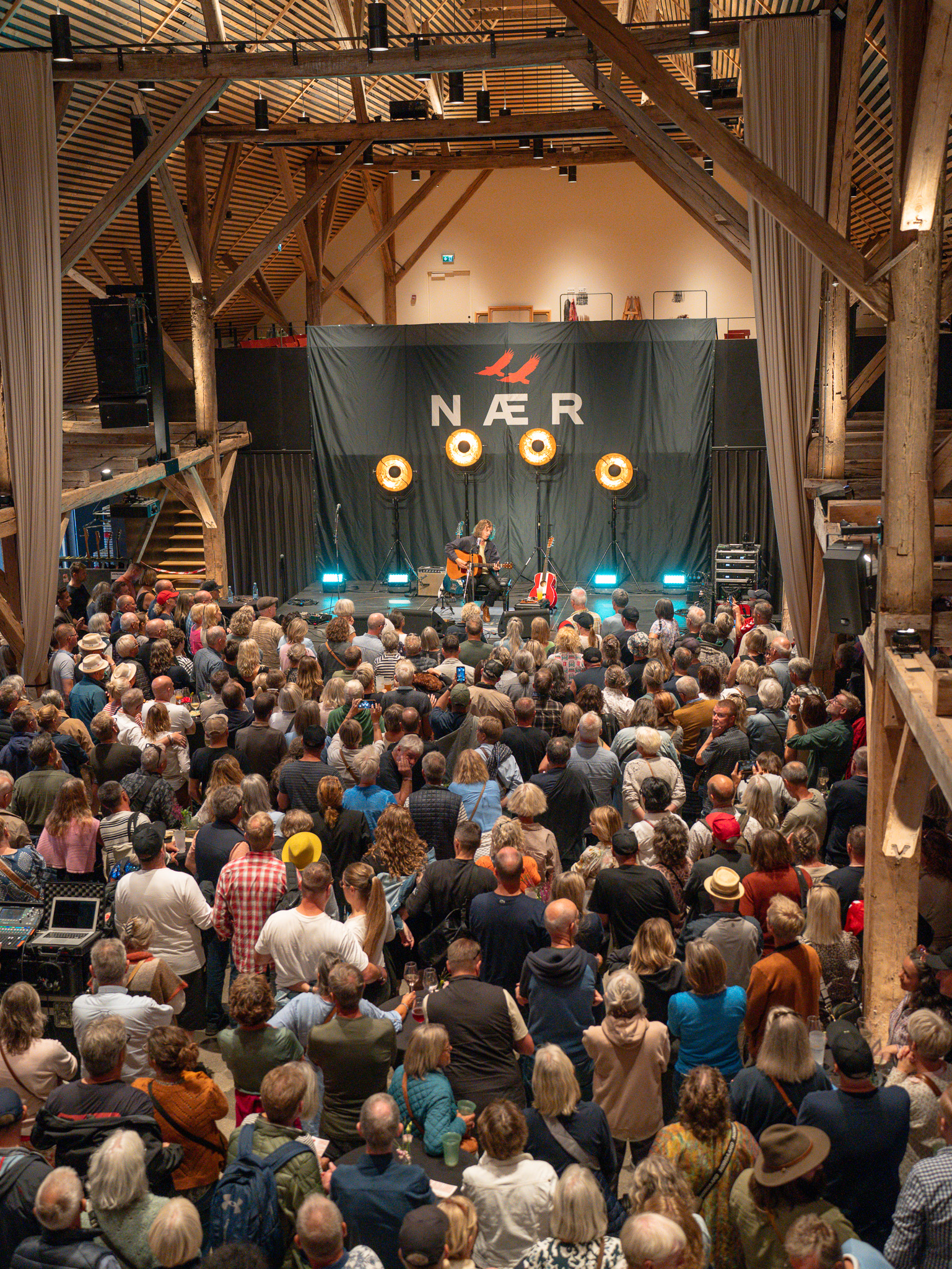 venue-img