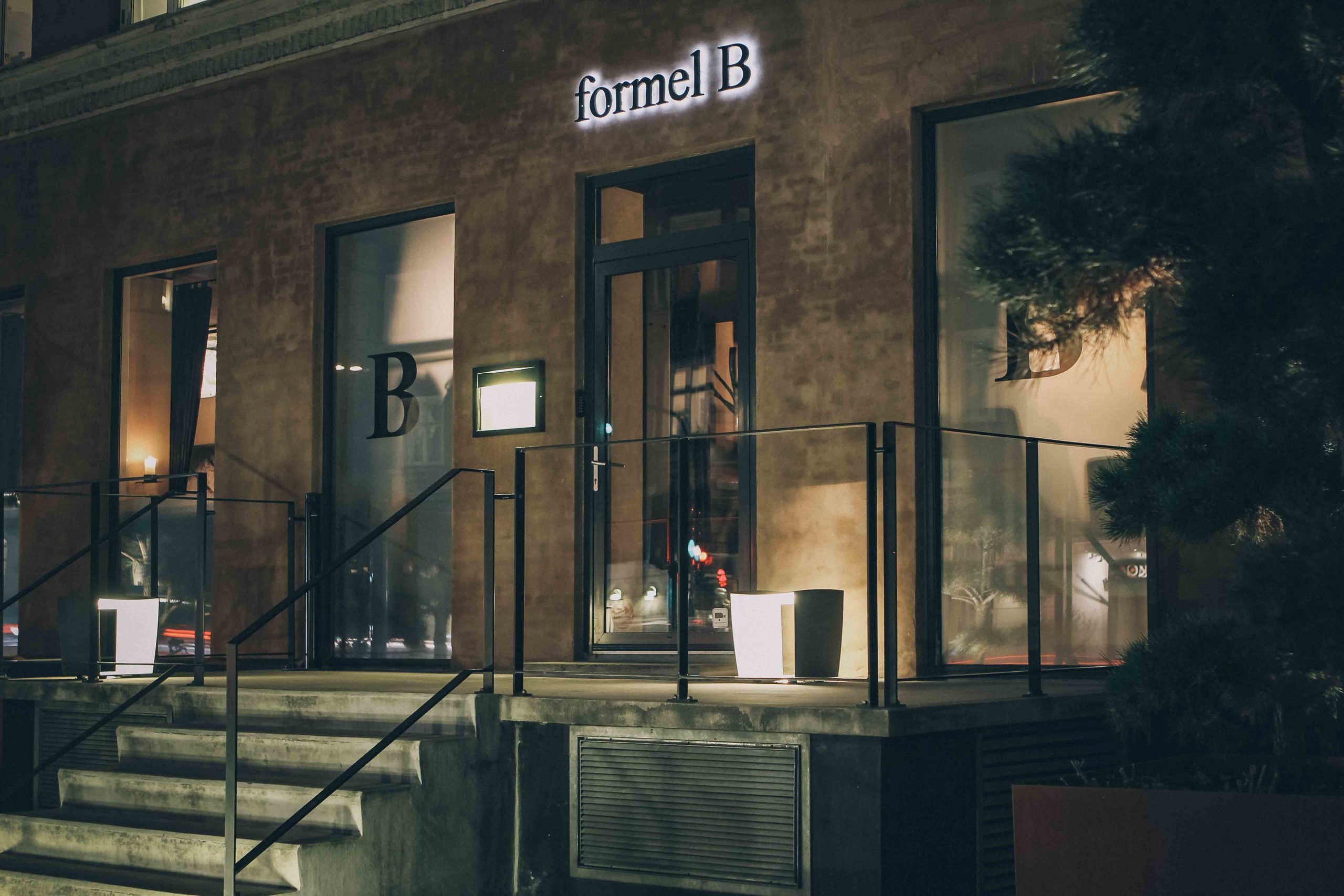 venue-img