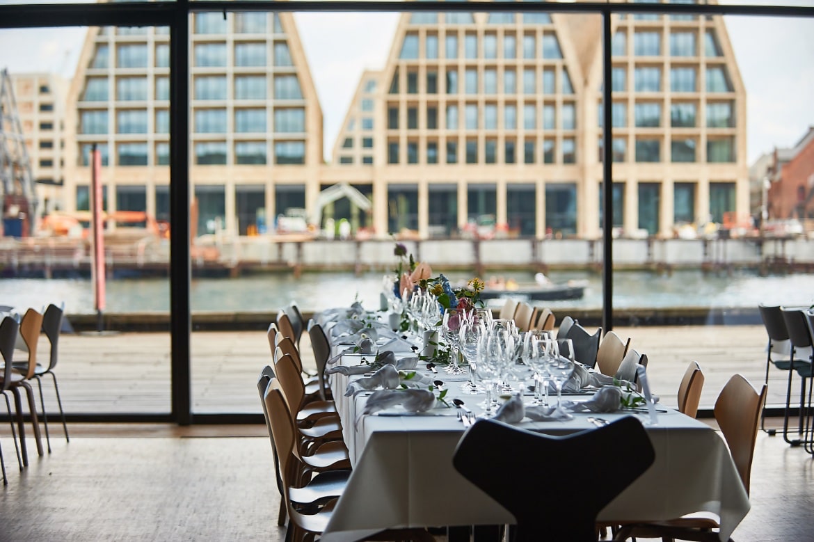 venue-img