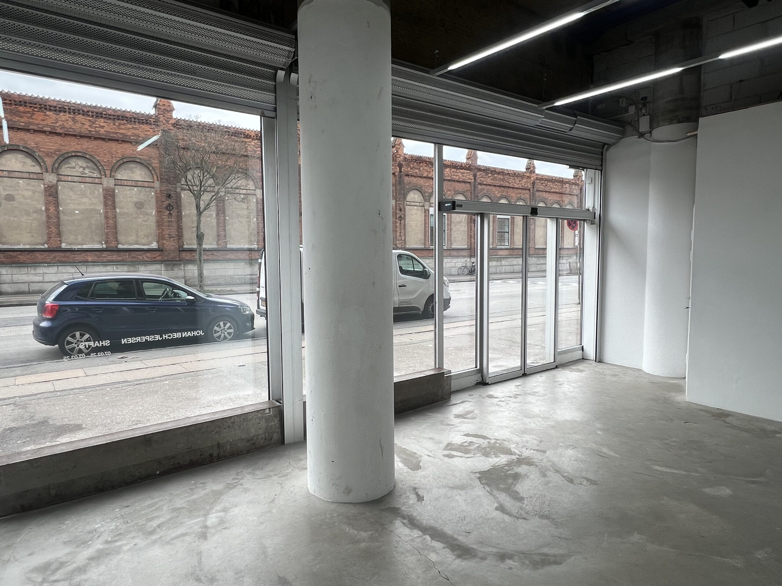 venue-img