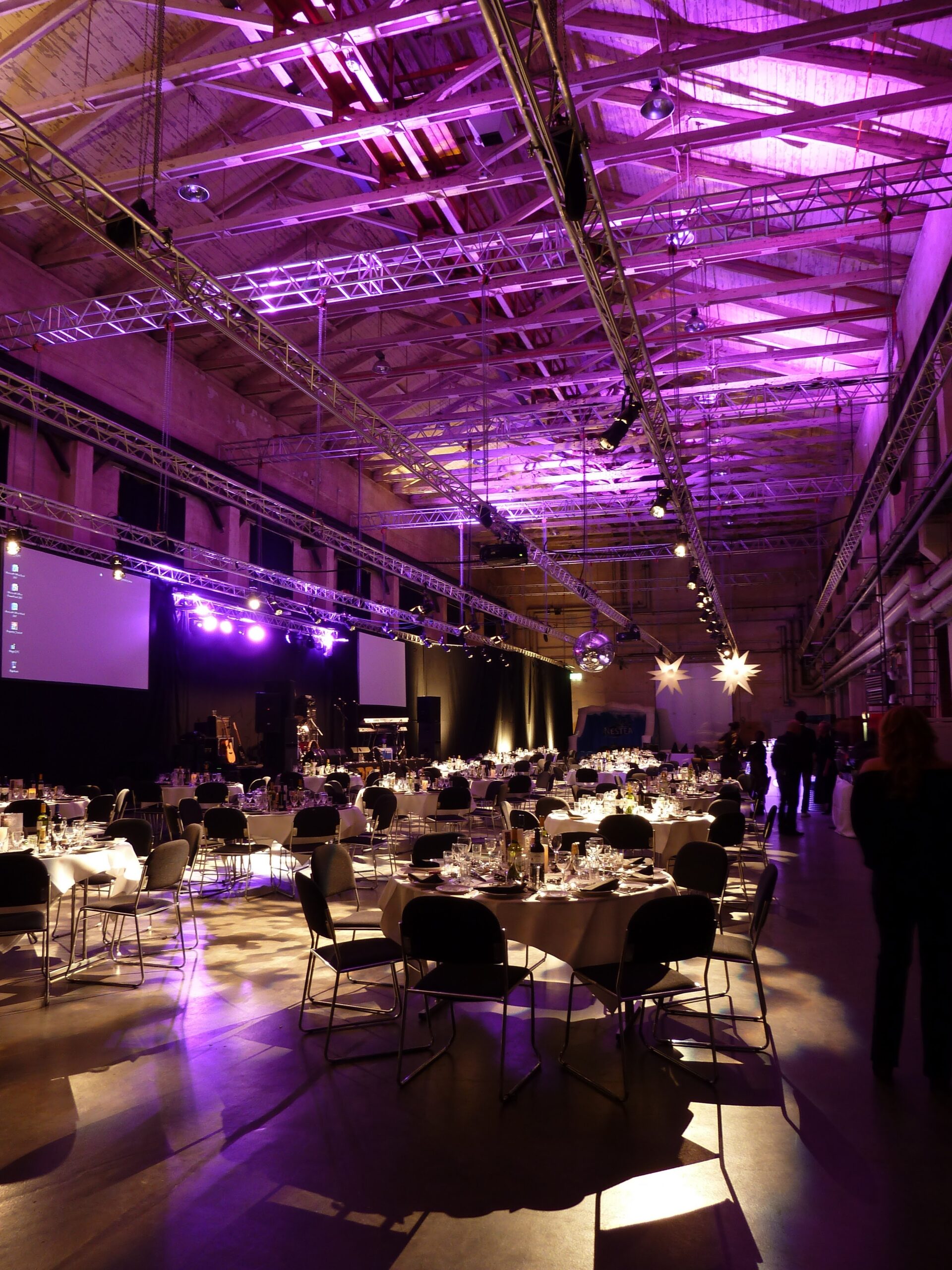 venue-img