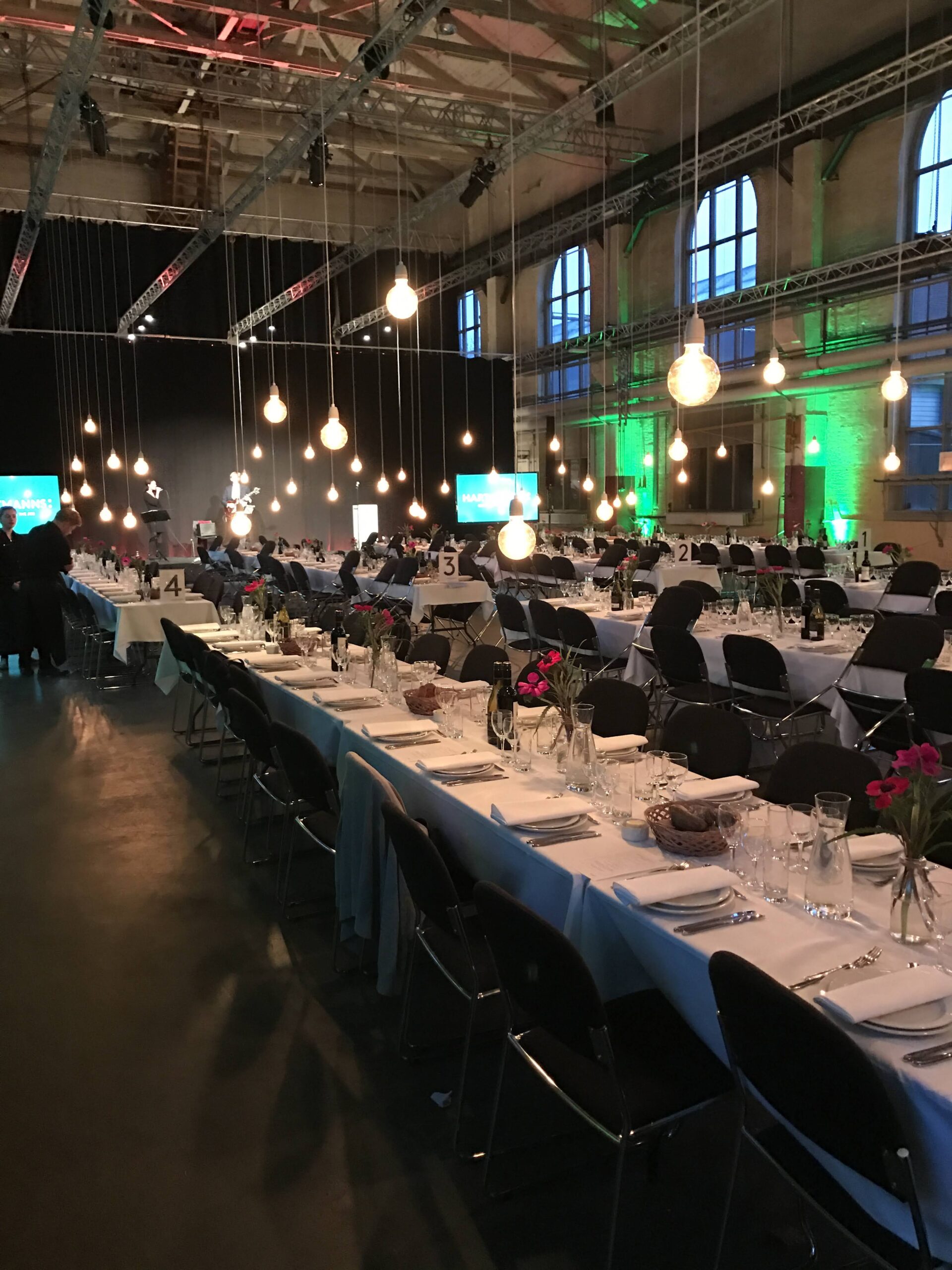 venue-img