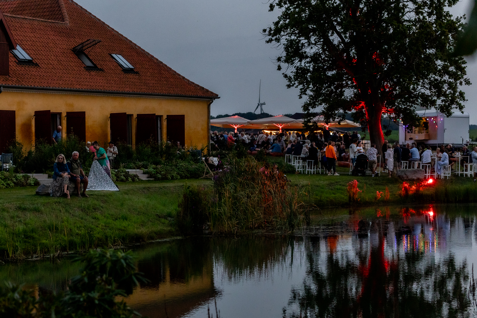 venue-img