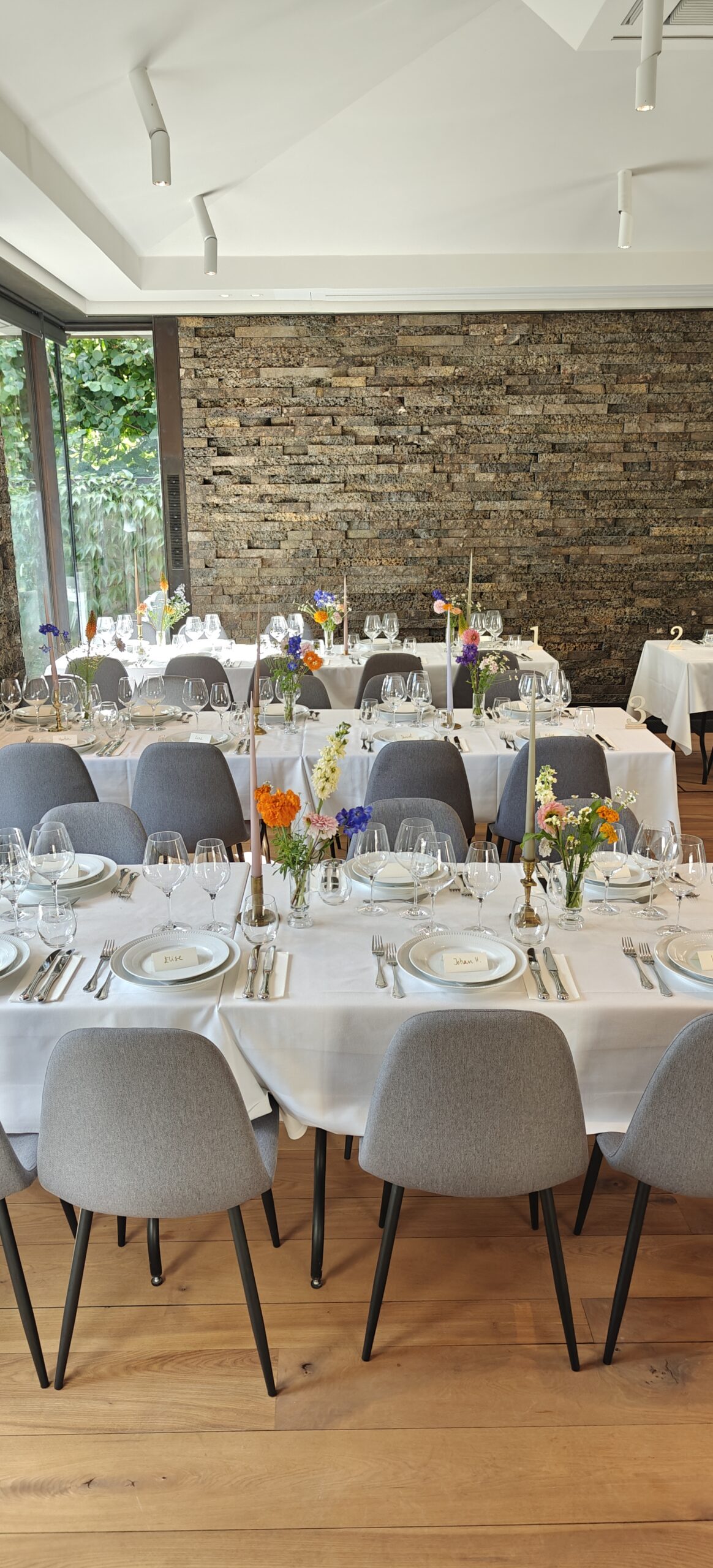 venue-img
