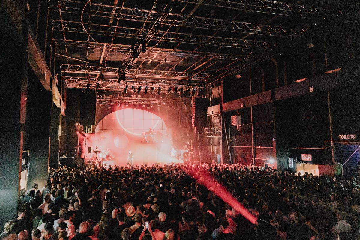 venue-img