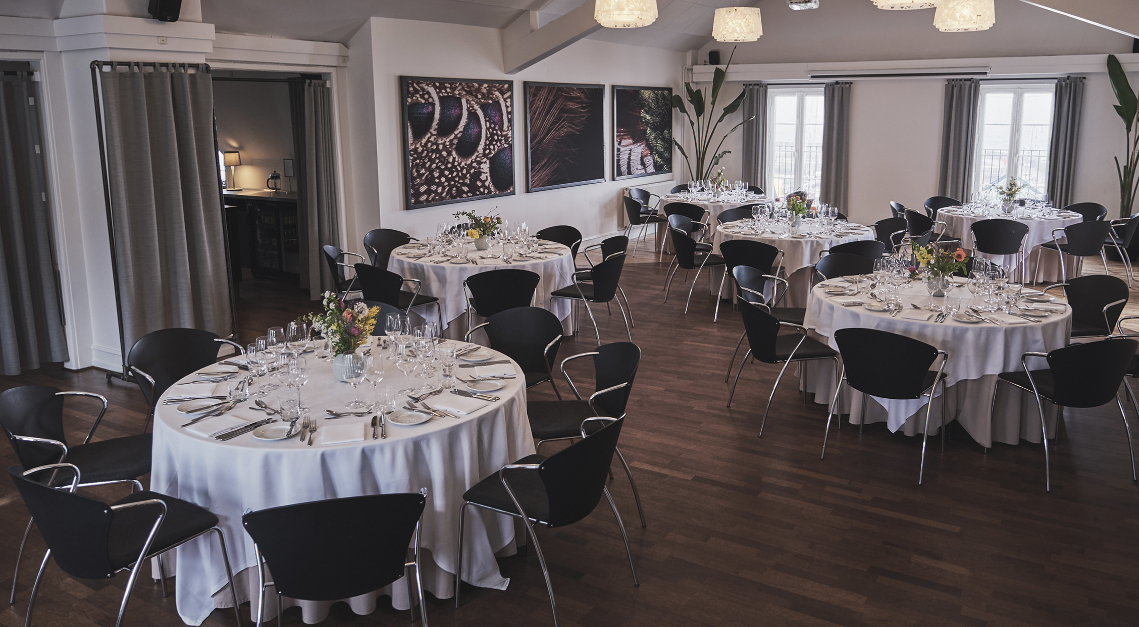 venue-img