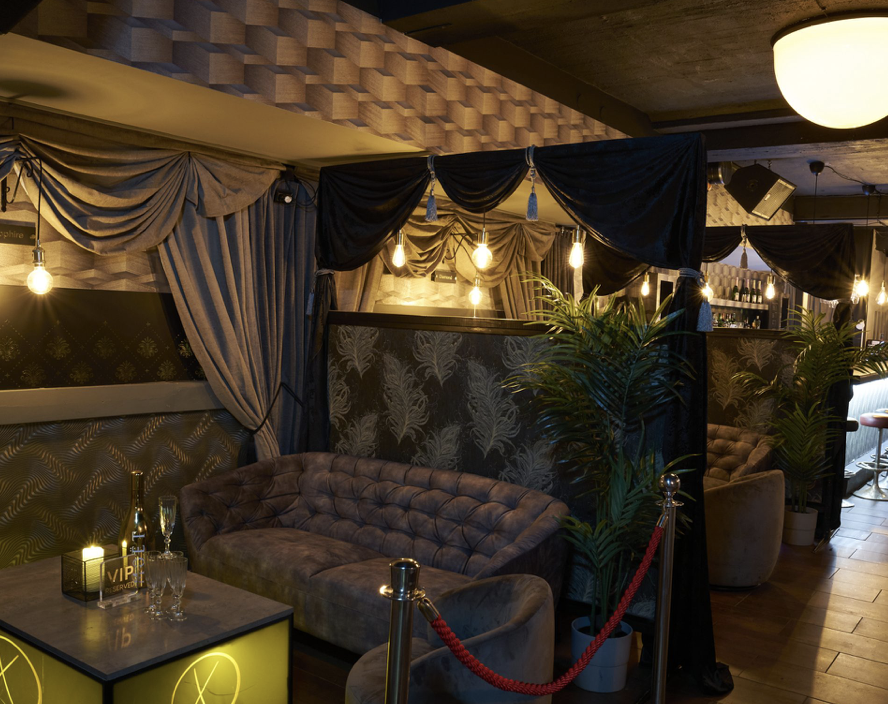 venue-img