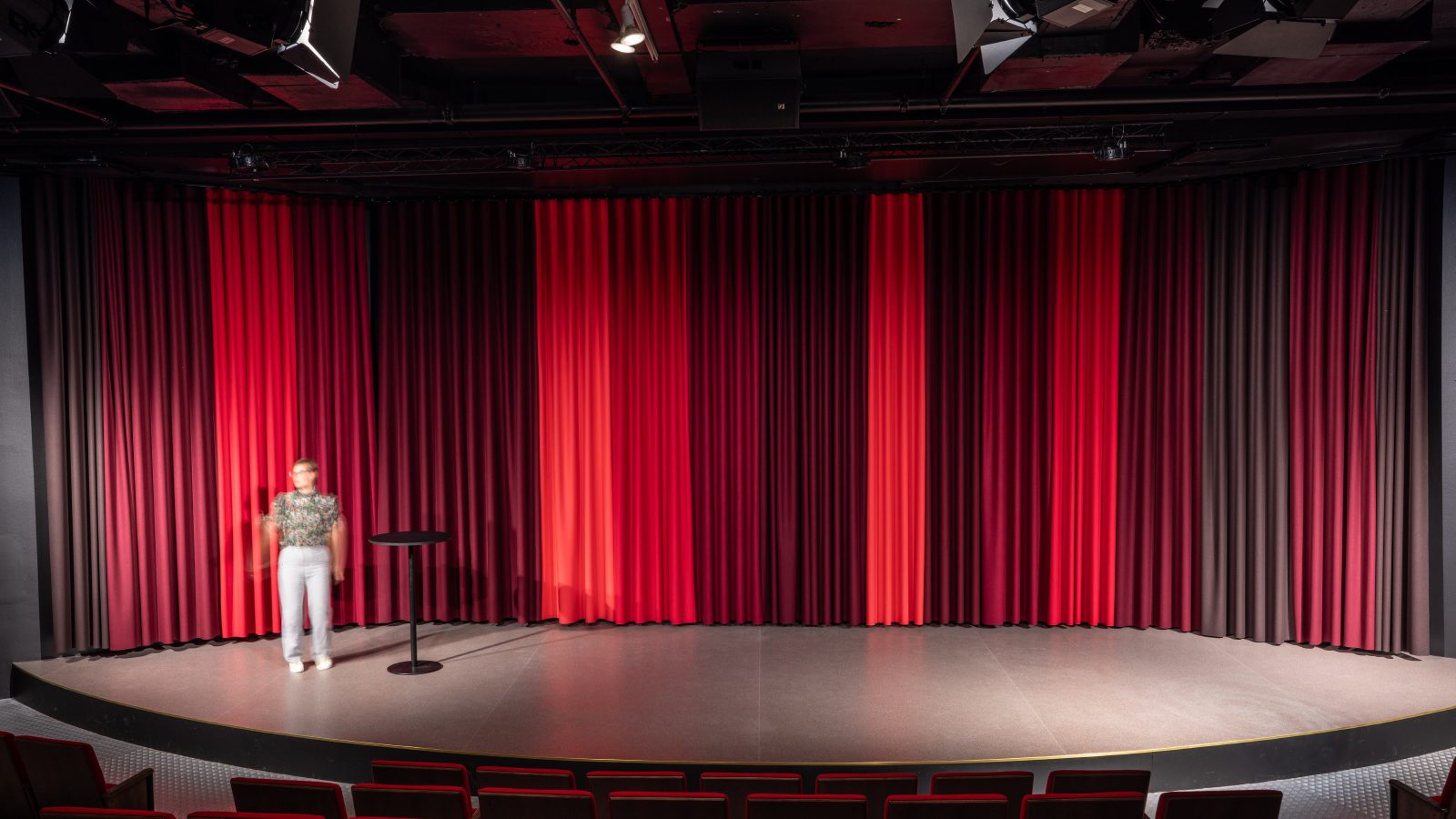 venue-img