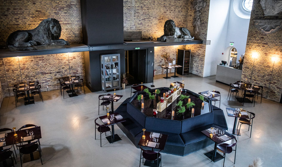 venue-img